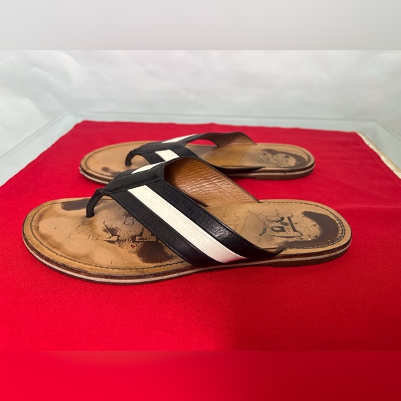 Bally Henke Thong Black and White Leather Stripe Sandals Tan Brown
